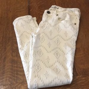 Bullhead Black skinny jeans size 5